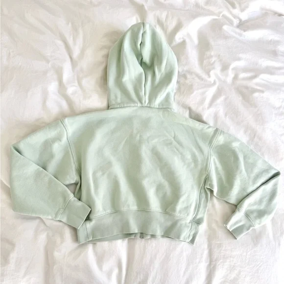 Aritzia Cozy Fleece Boyfriend Boxy Zip Hoodie – Mint Green (XS) - Picture 8 of 9